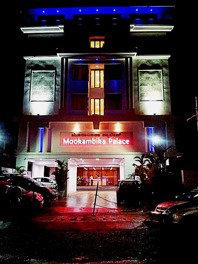 Hotel Mookambika Palace Kolluru Exterior foto